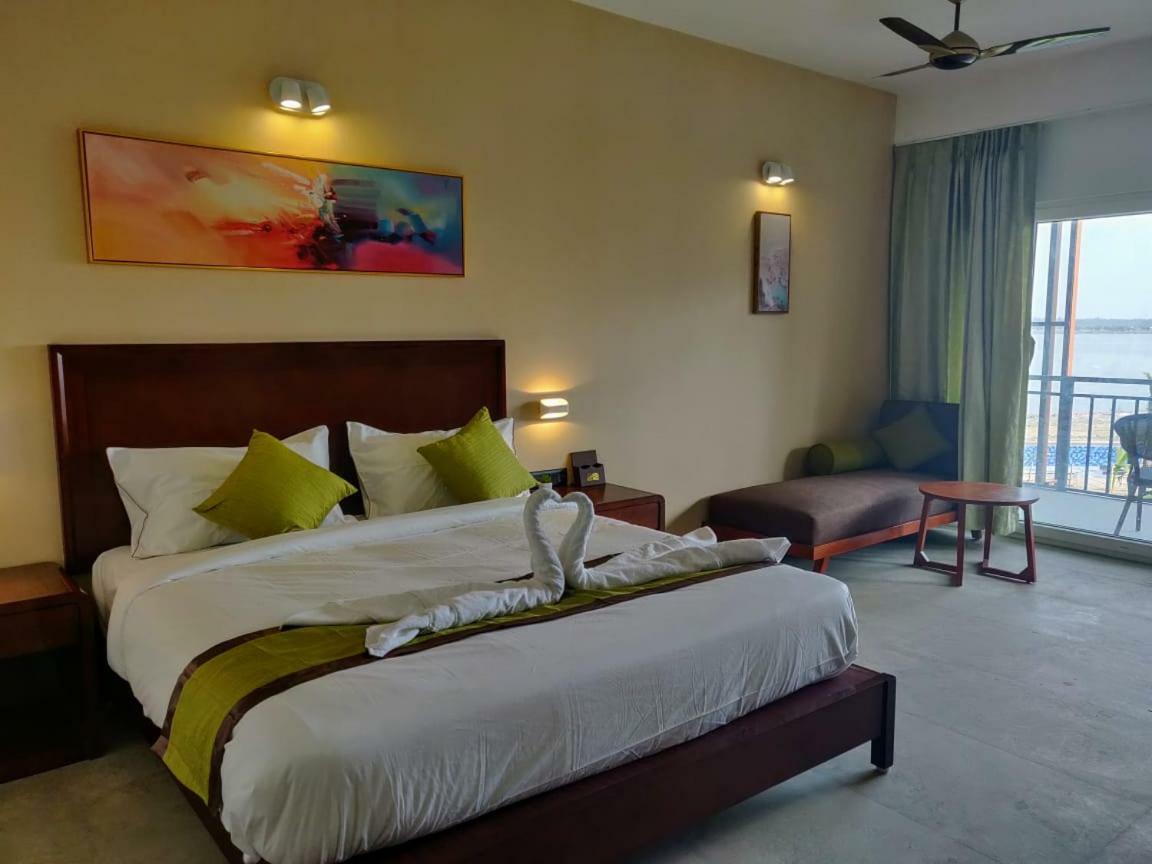 Hotel Sonar Bangla Taki Hasnabad المظهر الخارجي الصورة
